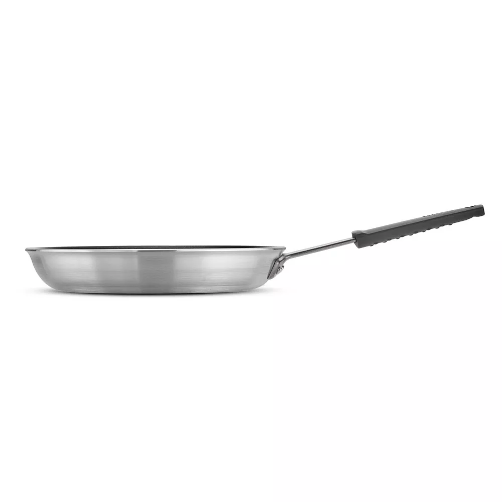 Tramontina PRO Fusion 12-in. Aluminum Nonstick Frypan 4 Tramontina PRO Fusion 12-in. Aluminum Nonstick Frypan - Image 2