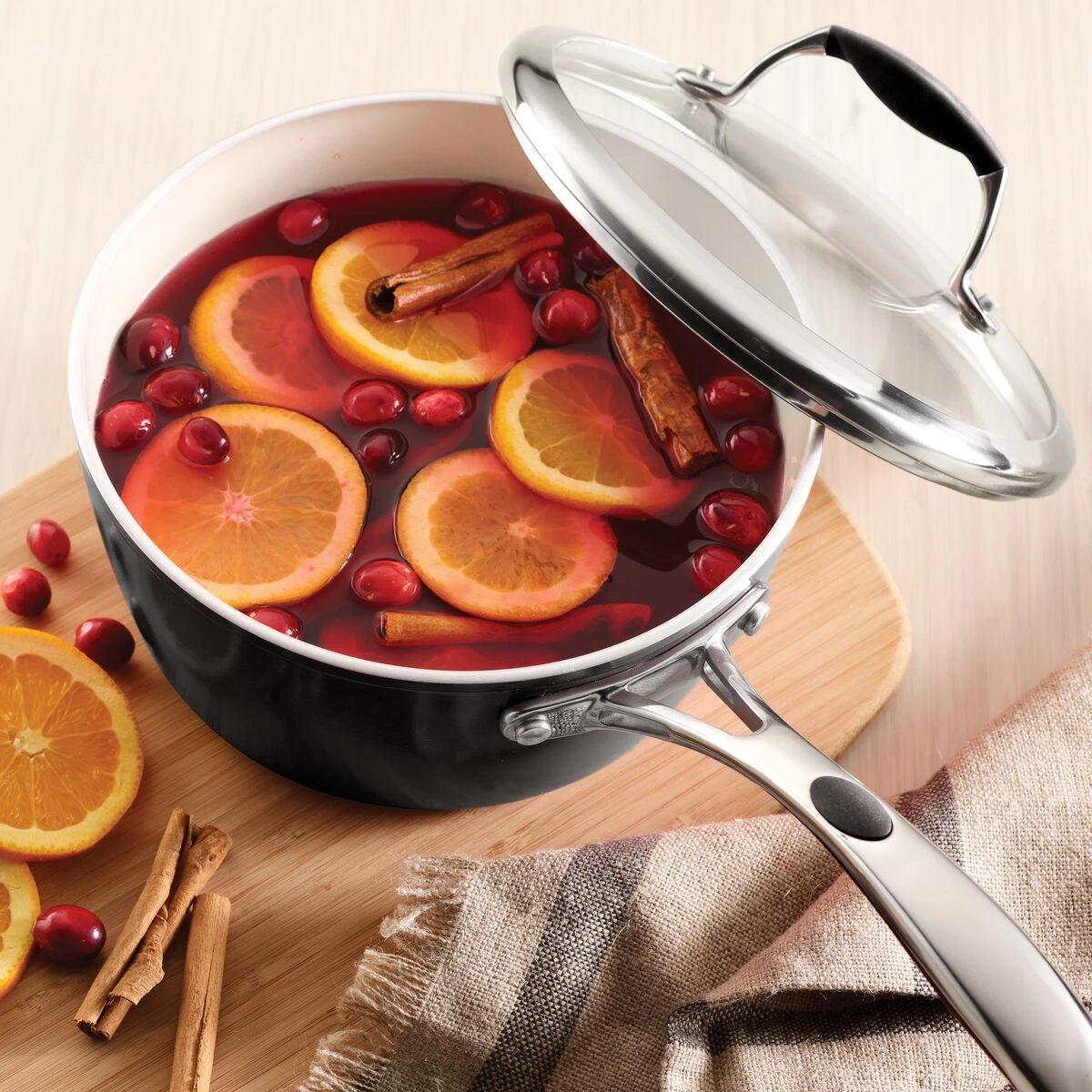 Tramontina 3 Qt Ceramic Covered Sauce Pan - Black 3 Tramontina 3 Qt Ceramic Covered Sauce Pan - Black