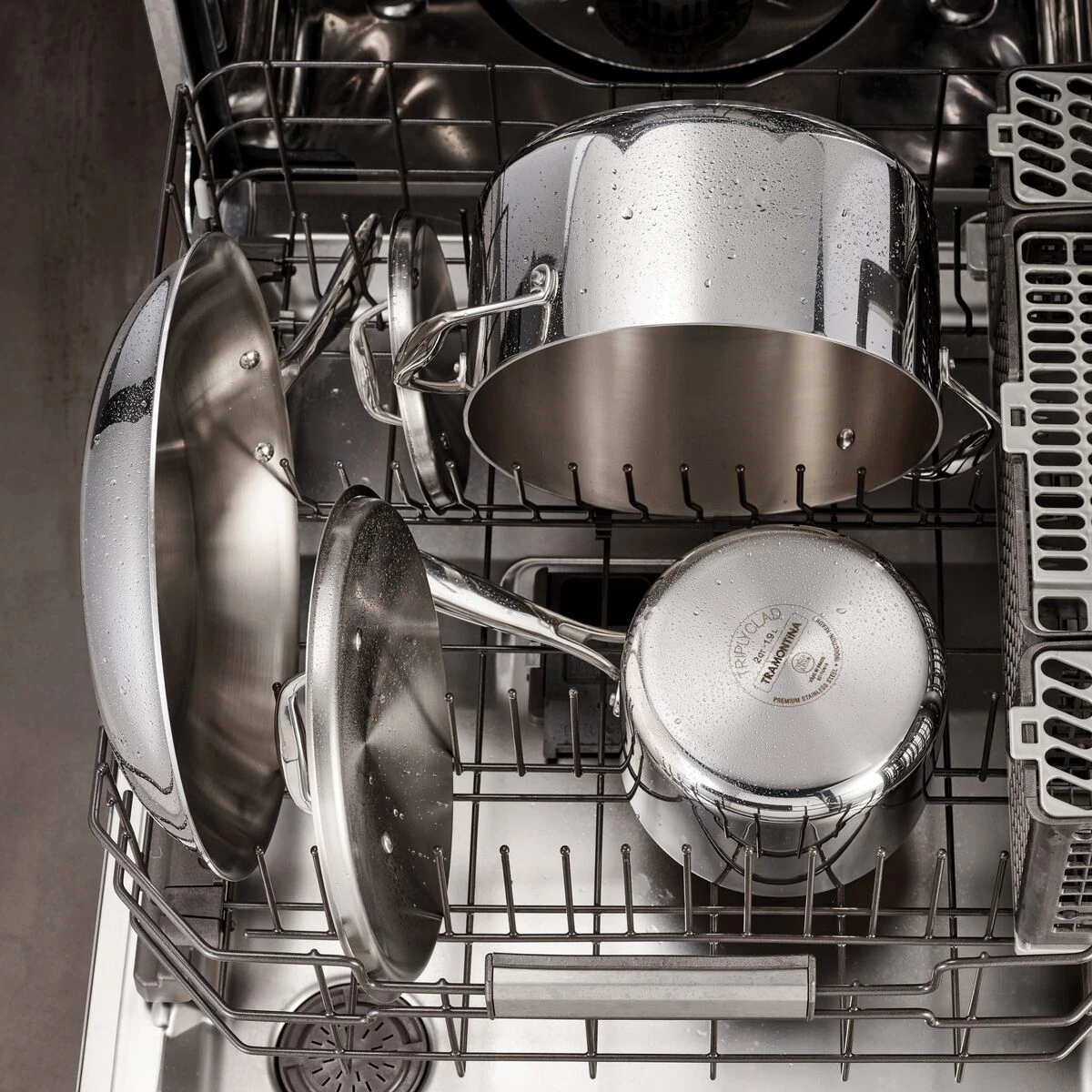 Tramontina 10 In Tri-Ply Clad Stainless Steel Fry Pan - Seattle Handle 9 Tramontina 10 In Tri-Ply Clad Stainless Steel Fry Pan - Seattle Handle - Image 7