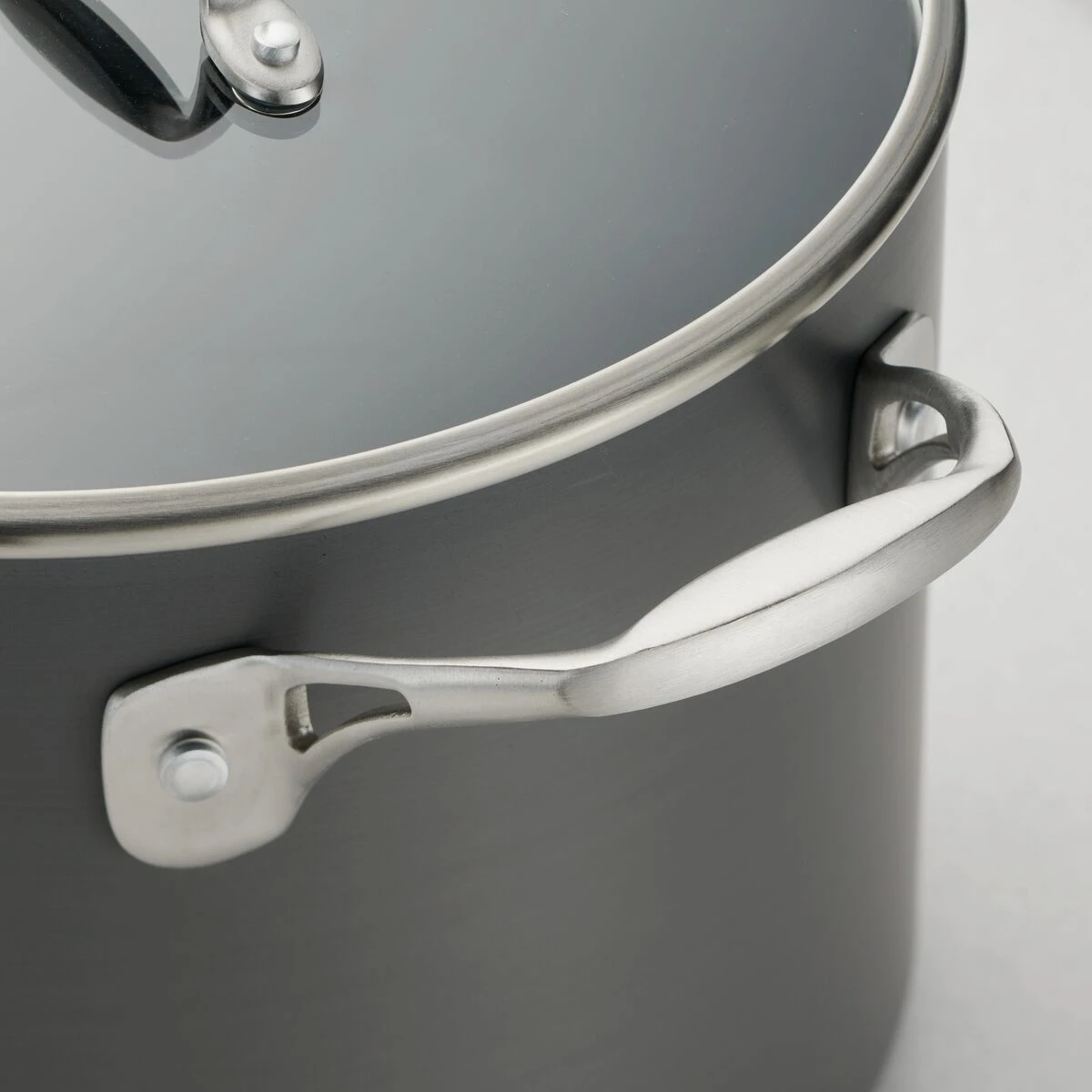 Tramontina 8 Qt Hard Anodized Aluminum Covered Stock Pot 5 Tramontina 8 Qt Hard Anodized Aluminum Covered Stock Pot - Image 3