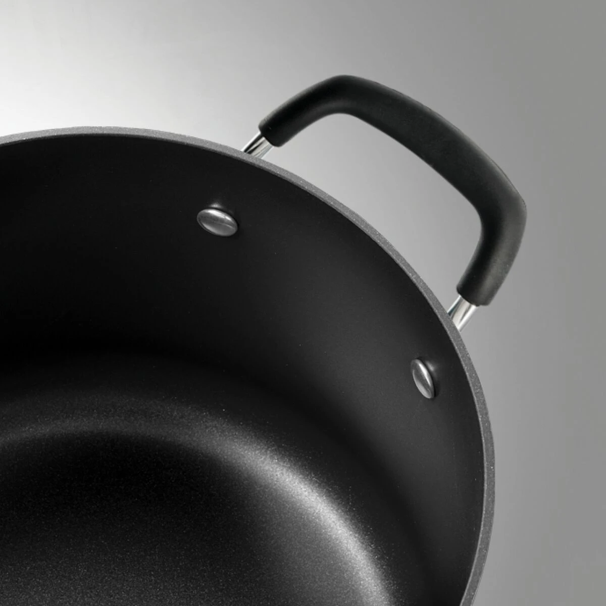 Tramontina 4-Piece Nonstick Stock Pot Set (8 Quart And 12 Quart) 7 Tramontina 4-Piece Nonstick Stock Pot Set (8 Quart And 12 Quart) - Image 5