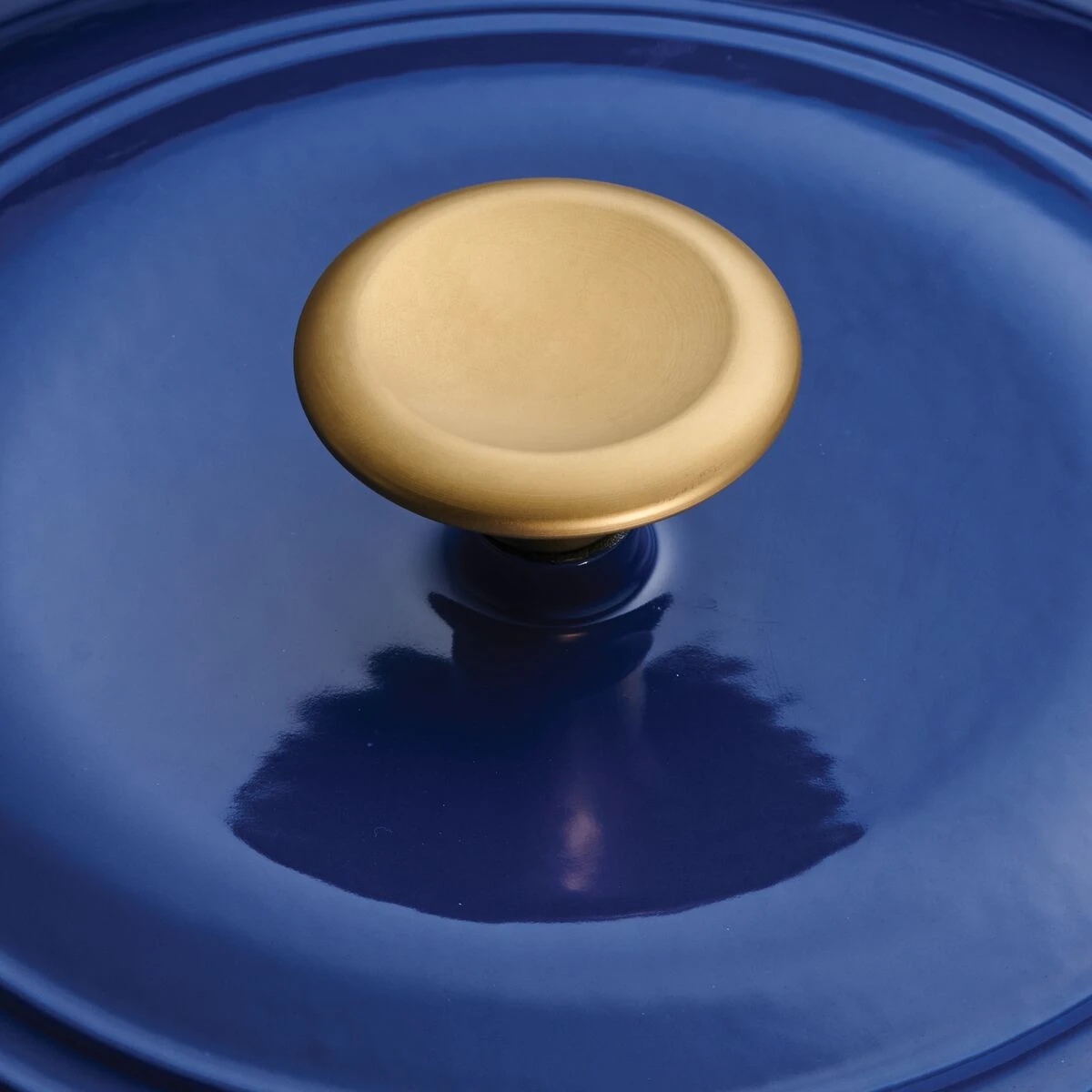 Tramontina 7 Qt Enameled Cast Iron Covered Tall Round Dutch Oven - Classic Blue With Gold Knob 7 Tramontina 7 Qt Enameled Cast Iron Covered Tall Round Dutch Oven - Classic Blue With Gold Knob - Image 5