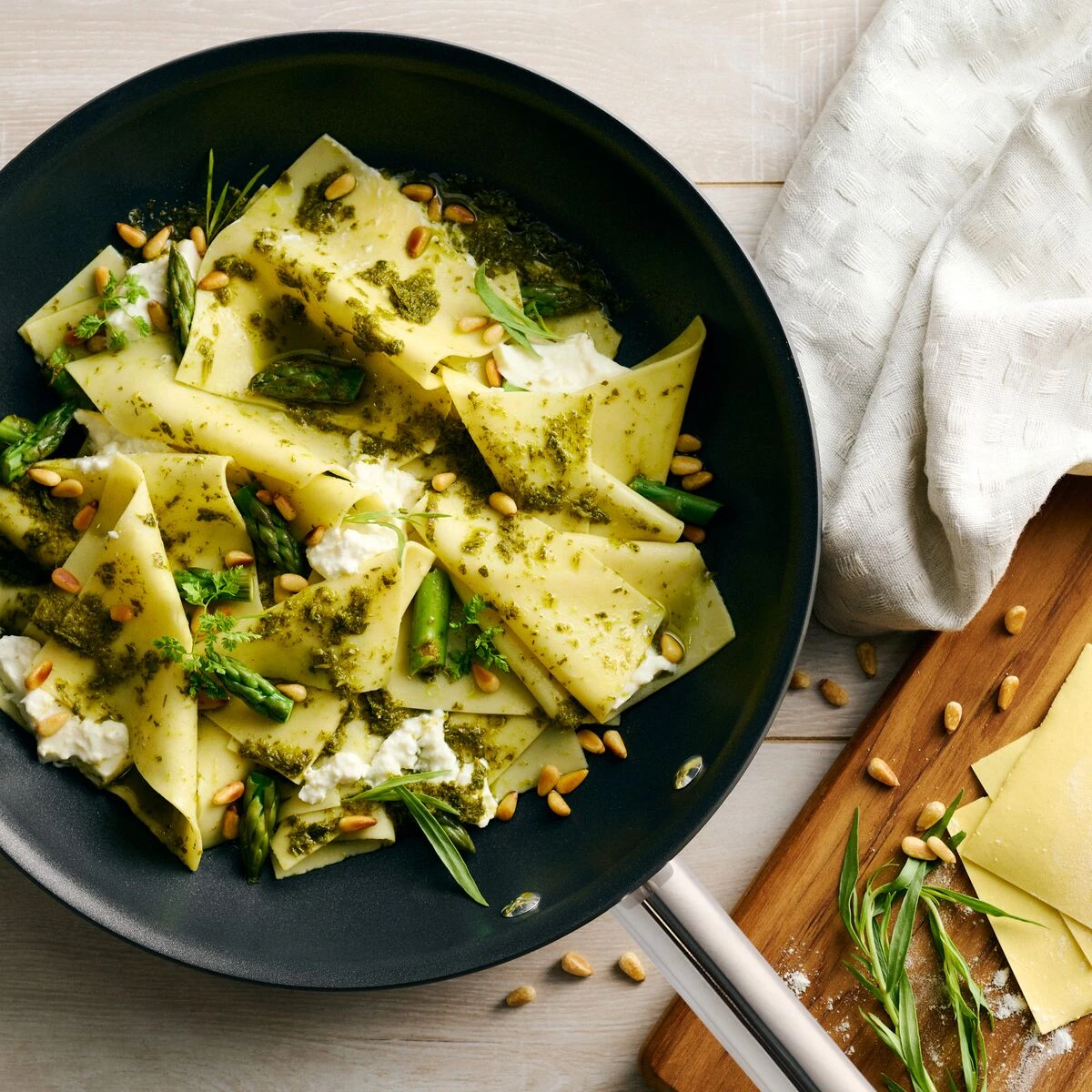 Tramontina Tri-Ply Base 12 In Stainless Steel Fry Pan With Nonstick Interior 3 Tramontina Tri-Ply Base 12 In Stainless Steel Fry Pan With Nonstick Interior