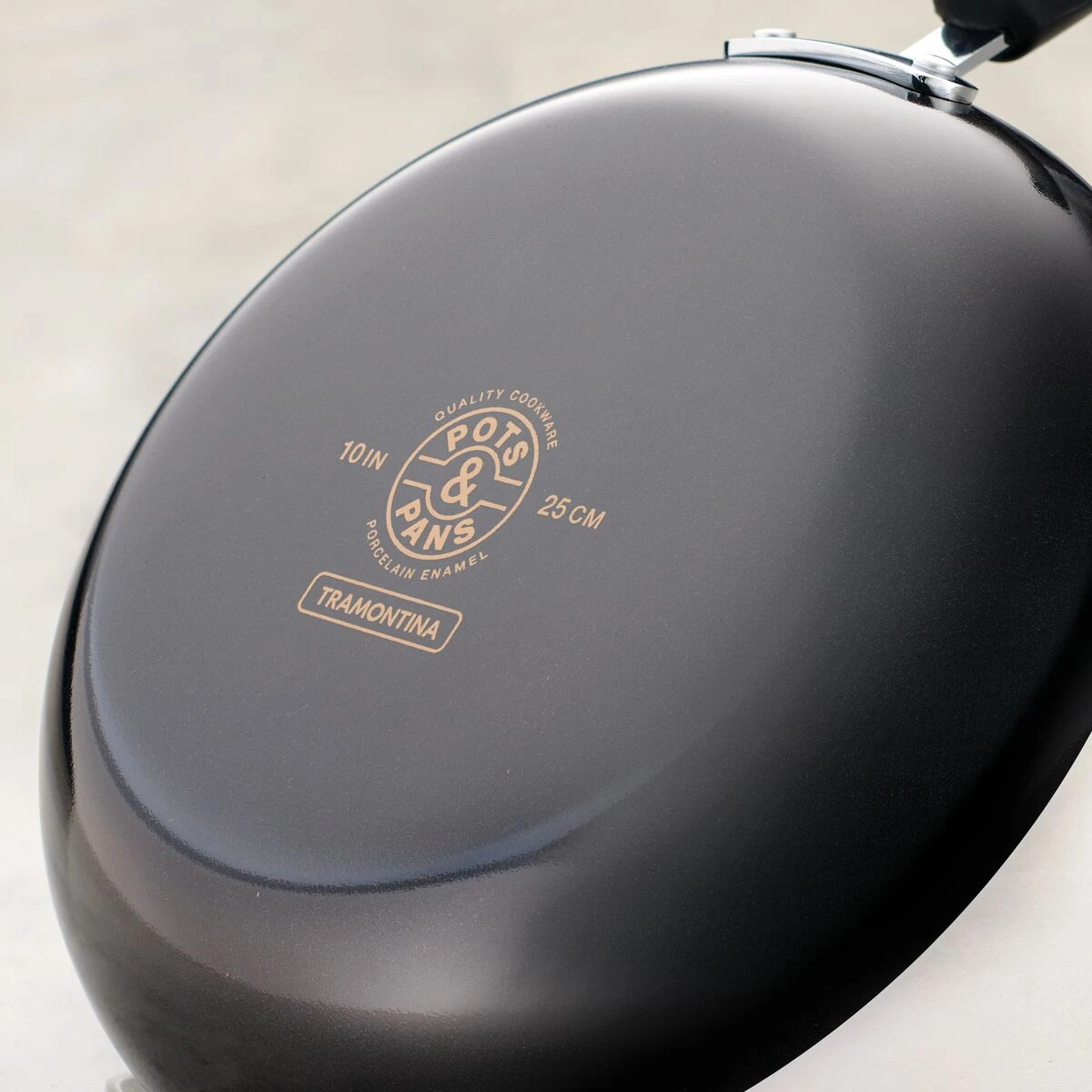 Tramontina "Pots & Pans" 12 In Aluminum Nonstick Fry Pan 7 Tramontina "Pots & Pans" 12 In Aluminum Nonstick Fry Pan - Image 5