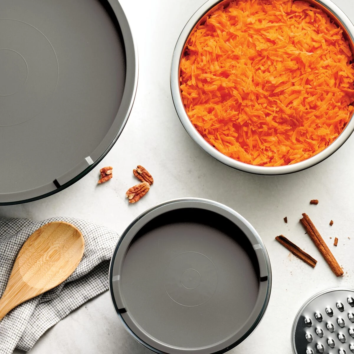 Tramontina 10 Pc Covered Stainless Steel And Silicone Mixing Bowl Set With Grating Tools - Charcoal Gray 8 Tramontina 10 Pc Covered Stainless Steel And Silicone Mixing Bowl Set With Grating Tools - Charcoal Gray - Image 6