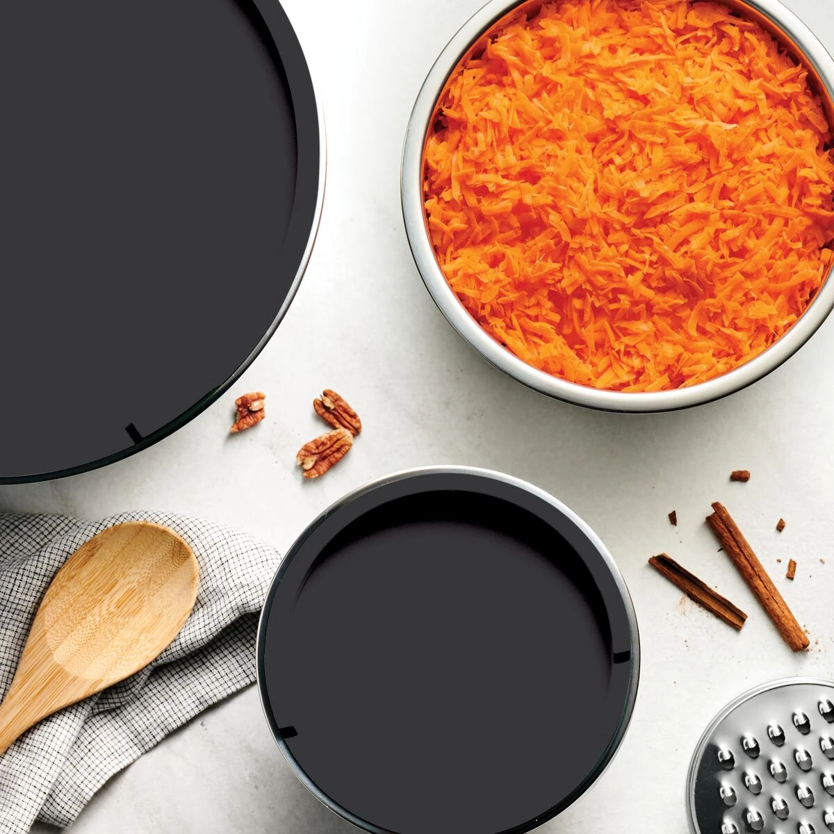 Tramontina 10 Pc Covered Stainless Steel And Silicone Mixing Bowl Set With Grating Tools - Black 4 Tramontina 10 Pc Covered Stainless Steel And Silicone Mixing Bowl Set With Grating Tools - Black - Image 2