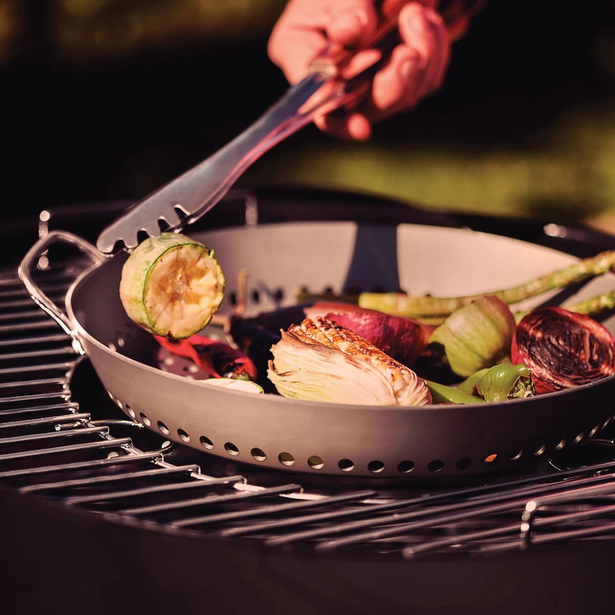Tramontina Churrasco BBQ 12 In Round Carbon Steel Grill Pan 4 Tramontina Churrasco BBQ 12 In Round Carbon Steel Grill Pan - Image 2