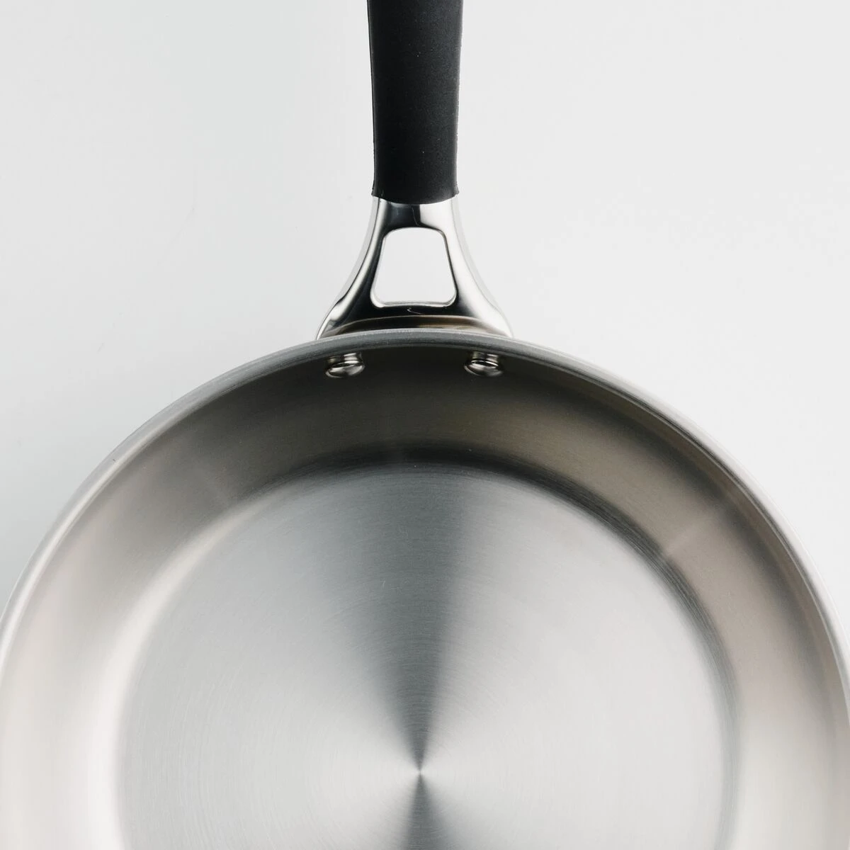 Tramontina Guru 9.5 In Stainless Steel Fry Pan 5 Tramontina Guru 9.5 In Stainless Steel Fry Pan - Image 3